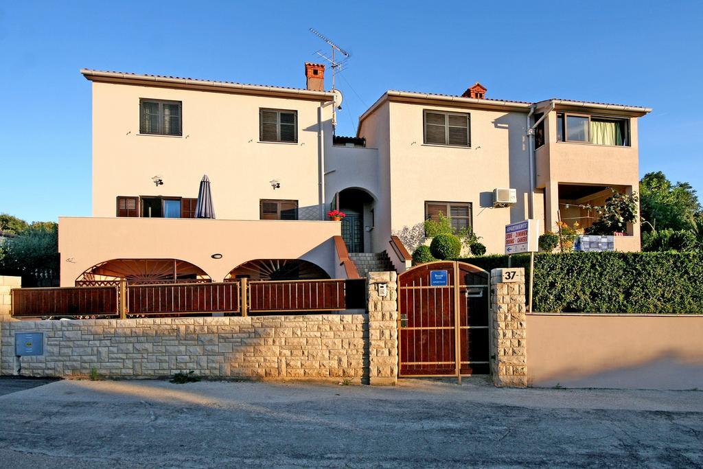 Apartments Duda PUY Exterior foto